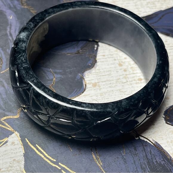 Vintage Rare Black Bakelite Textured Chunky Bangle Bracelet Crackle Effect D3 - Picture 4 of 16